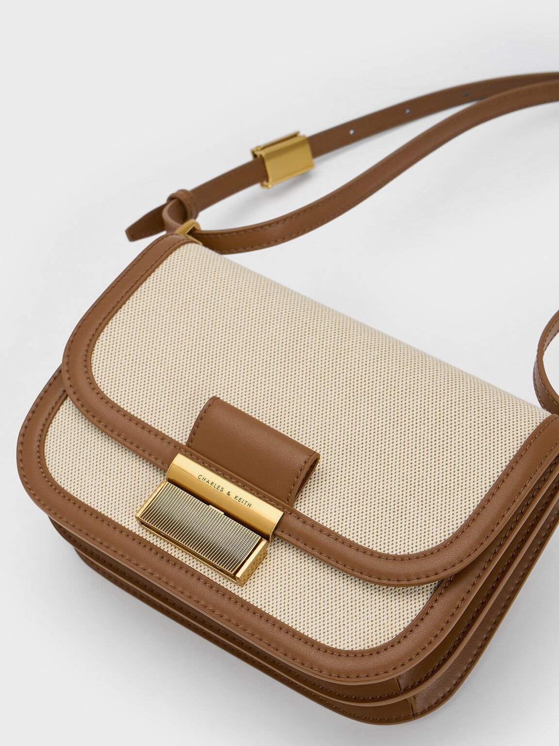 Chic Crossbody Bag